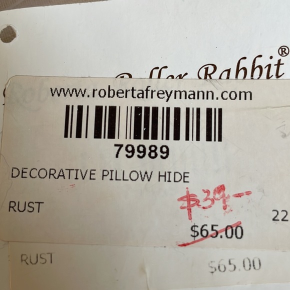 2 Roberta Roller Rabbit Big pillow covers 22x22 - Picture 5 of 5